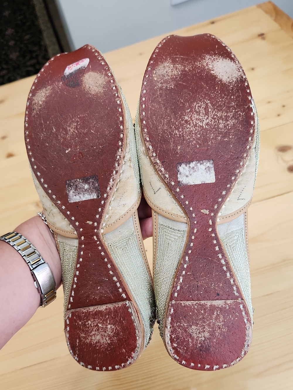 Mochi Embroidered Punjabi Jutti Flats Size 40 Gold Cream US 9 - Picture 11 of 17